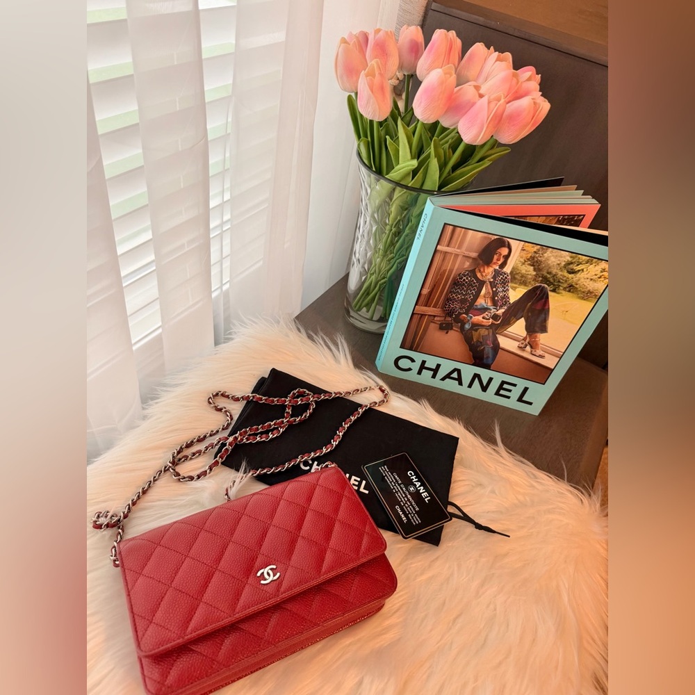 🔴SOLD🔴 Chanel Red Quilted Women's Bag